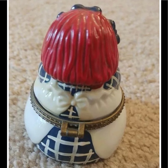 Rare Vintage Raggedy Ann Porcelain Trinket Box - Picture 5 of 10